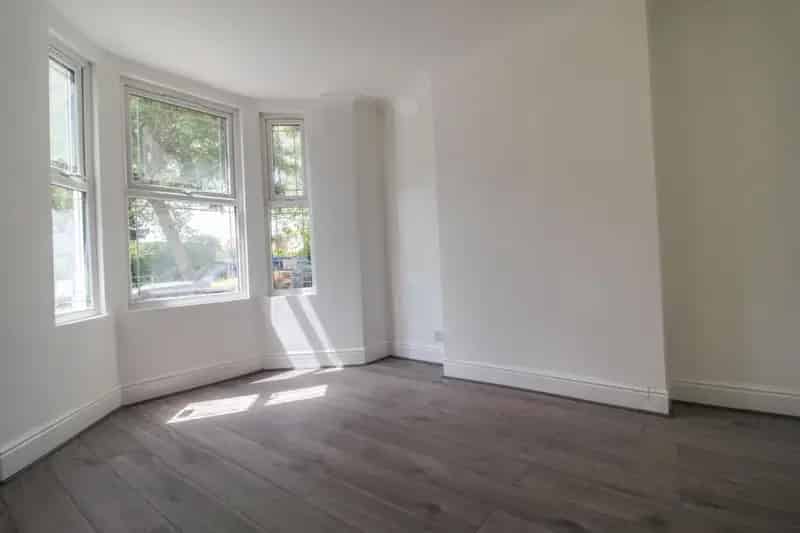 3 Bedroom Victorian Terrace House Queens Park