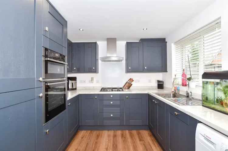 3 Bedroom End Terrace House for Sale