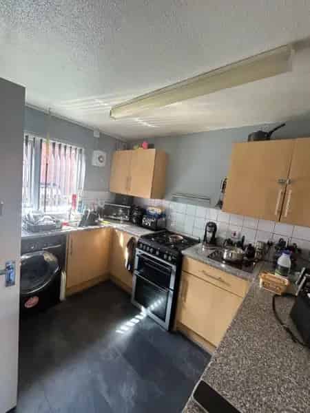 3 Bedroom House Large Garden Lovely Decorated