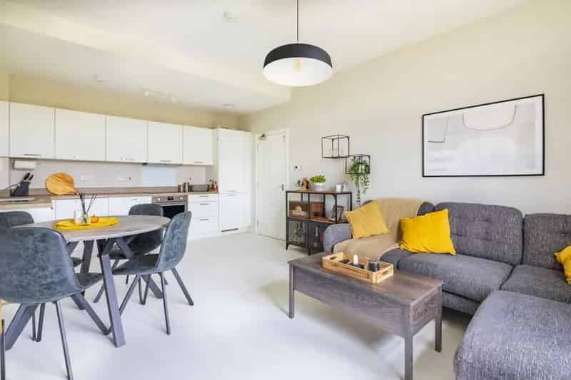 2 Bedroom Ground Floor Flat for Sale in Scotland