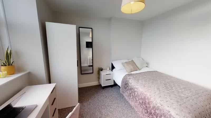 Luxury 3-Bedroom Clifton Apartment near Bristol University