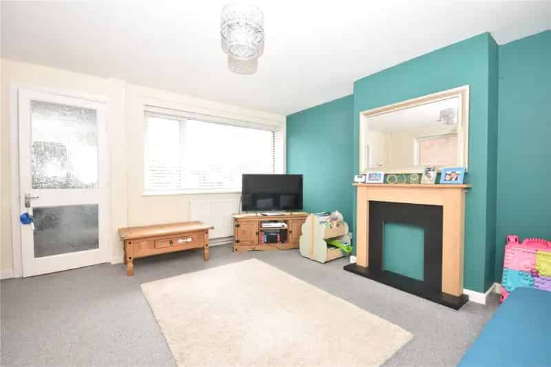 Three Bedroom Semi Detached House in Garforth