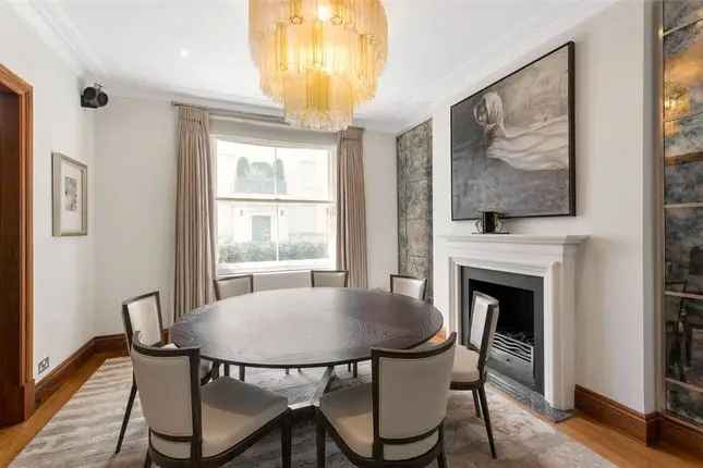 5 Bedroom House for Sale in Knightsbridge SW7