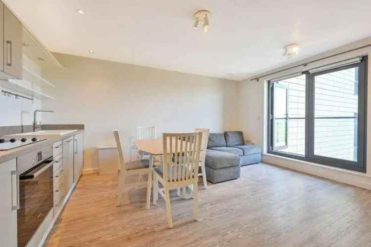 1 Bed Flat for Sale Near Mainline Station