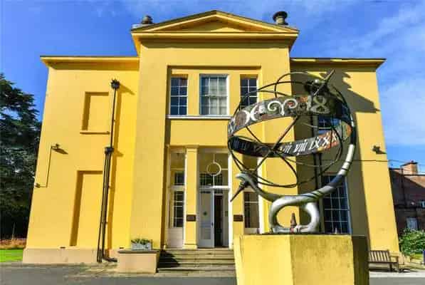 Upton Hall: Grade II* Listed Country House for Sale