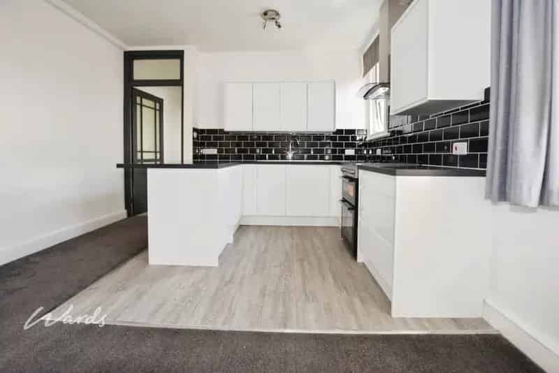 3 Bedroom Maisonette To Rent Herne Bay