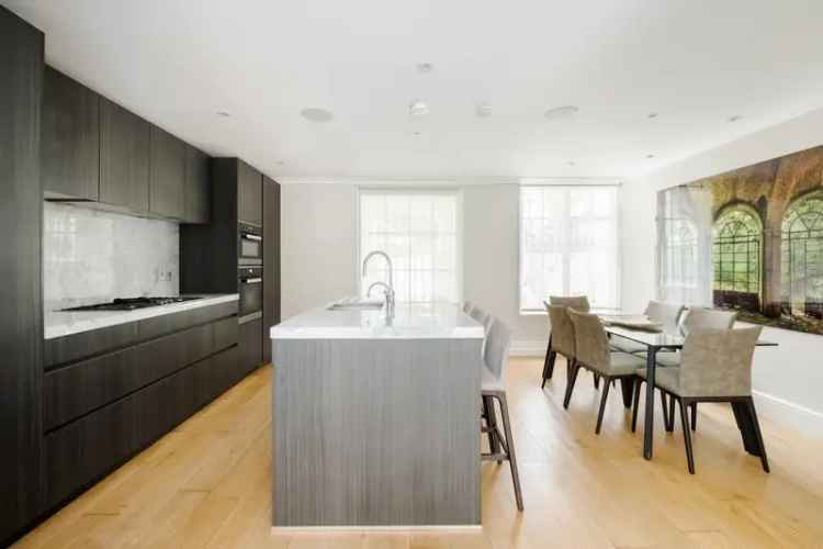 4 Bedroom House to Rent in Kensington