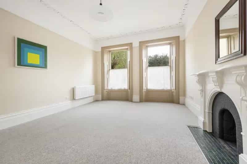 2 Bedroom Flat to Rent Clifton Village