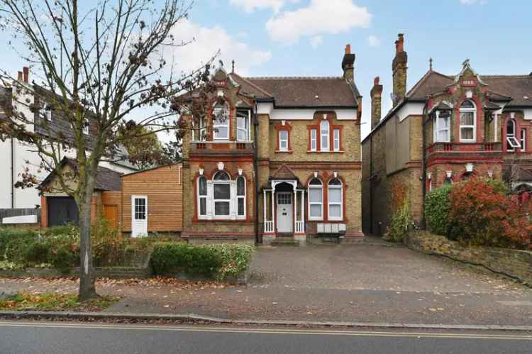 6 Flat Freehold House Investment Opportunity near Ealing Broadway