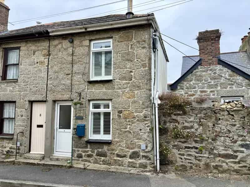 2 Bedroom Cottage Near Newlyn Harbour