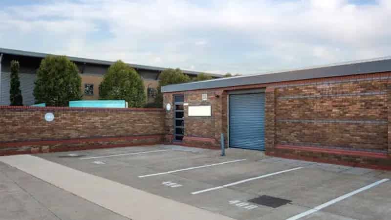 Industrial Unit To Let in Slough