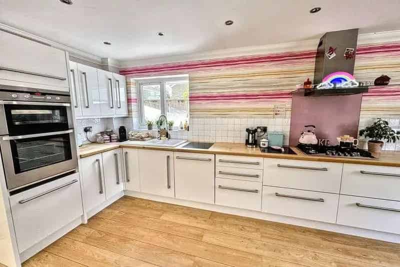 3 4 Bedroom Family Home for Sale Bearwood Bournemouth Garage Driveway