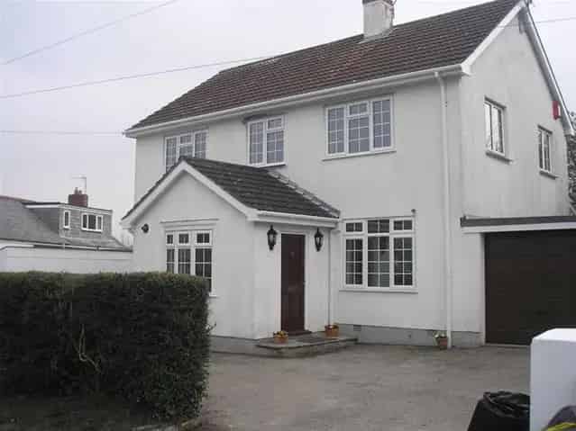 5 Bedroom Detached House to Rent