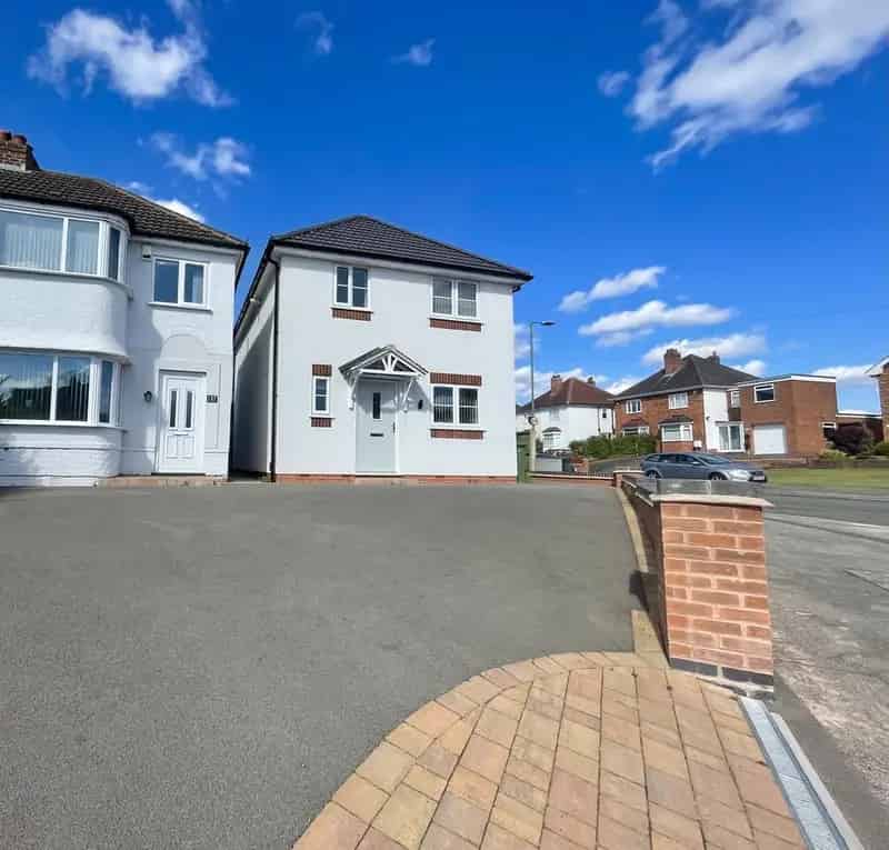 3 Bedroom Detached House for Sale