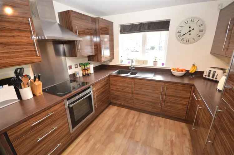 House For Sale in Leeds, England