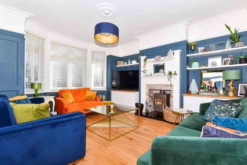 5 Bedroom Semi-Detached House for Sale