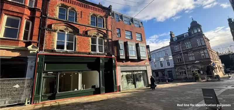 Refurbished Retail Unit 558 sq ft Leasehold