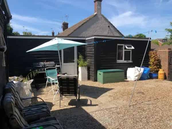 Three Bedroom Semi Detached House Near Train Station