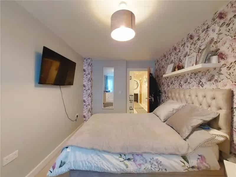 1 Bedroom Flat Poole Ashley Cross Penn Hill Apartment for Sale