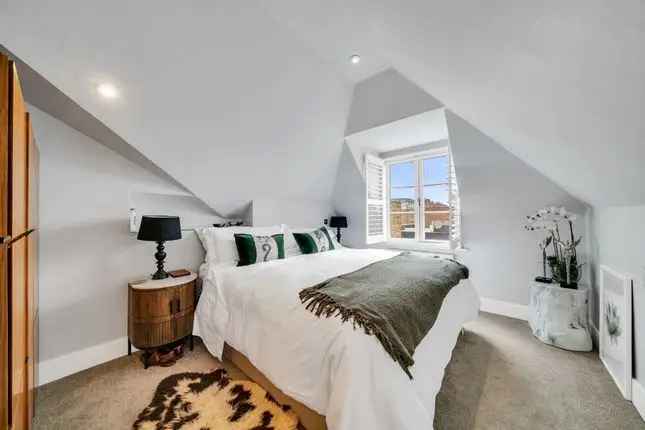 Flat for sale in Kings Road, Chelsea, London SW3, United Kingdom