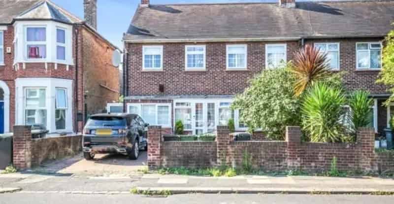 7 Bedroom House for Sale