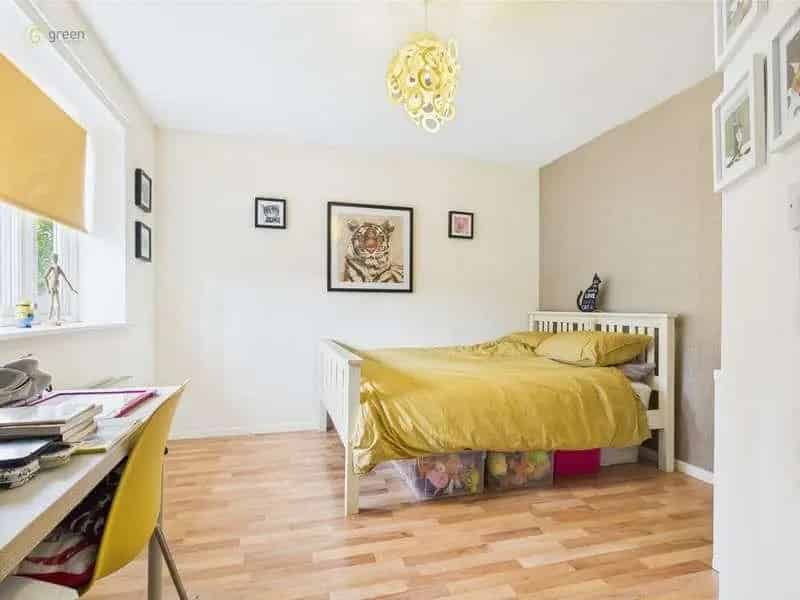 2 Bed House for Sale First Time Buyers Spacious Garden Off Road Parking