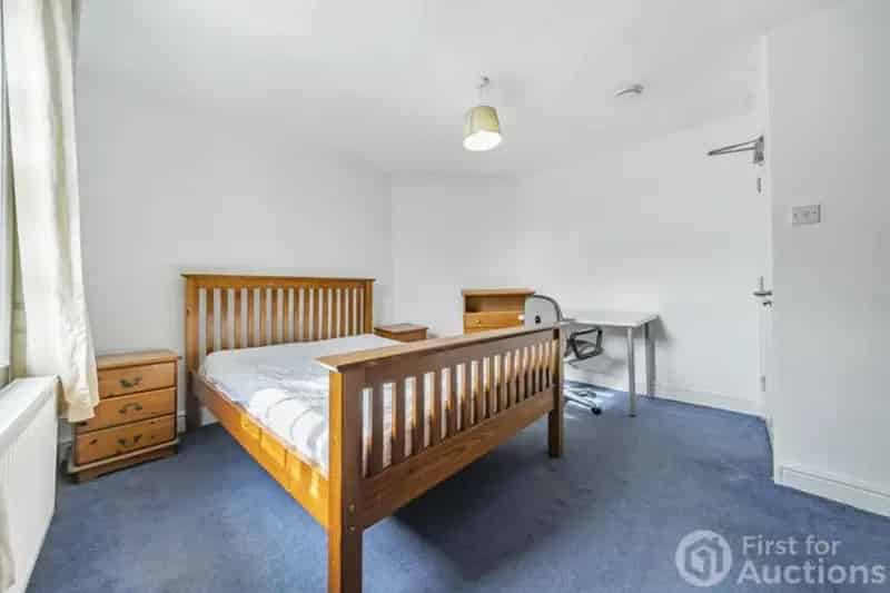 7 bedroom detached house for sale