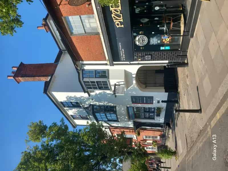 Refurbished Offices to Let in Wokingham Town Centre