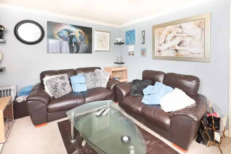 3 Bedroom Detached House for Sale in Castle Bromwich