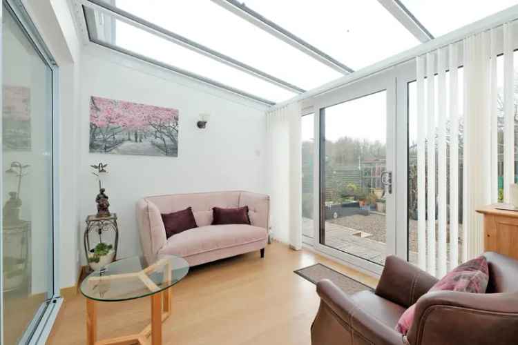 3 Bedroom Terraced House Near Amenities Modern Interior Conservatory Sea Views