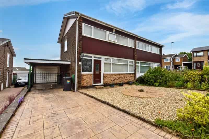Three Bedroom Semi Detached House Woodlesford