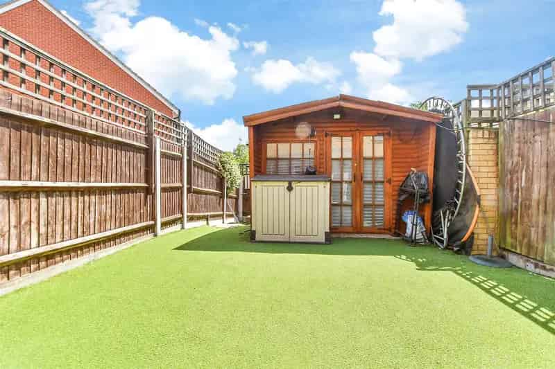 4 Bedroom Townhouse for Sale
