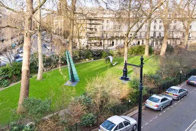 Town house for sale in Wilton Crescent, London SW1X