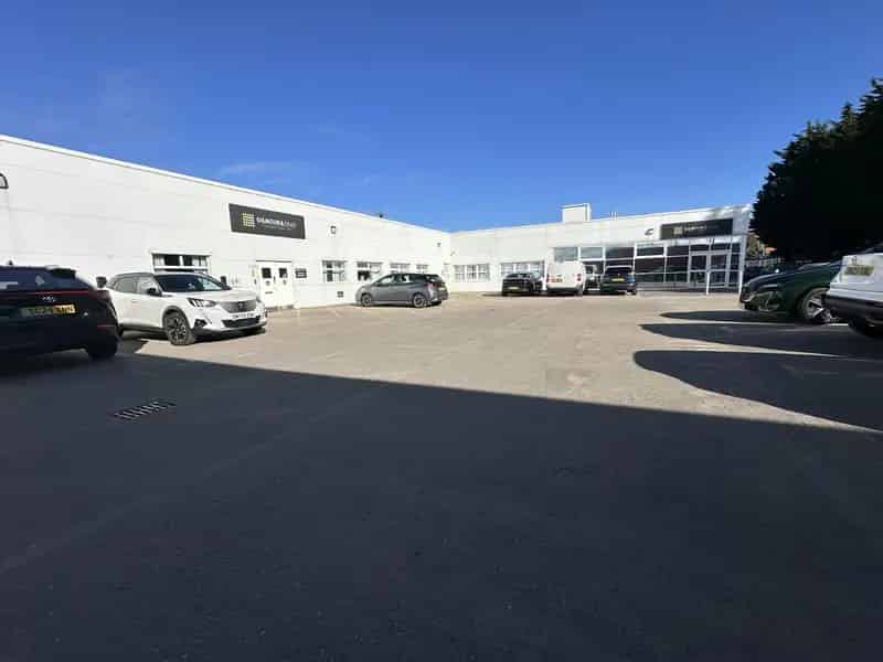 Glasgow West End Industrial Unit 66183 sq ft