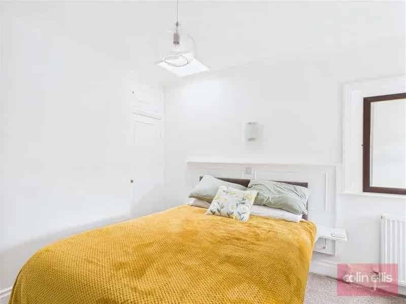 5 Bed House for Sale: Arts & Crafts Gem in Scarborough