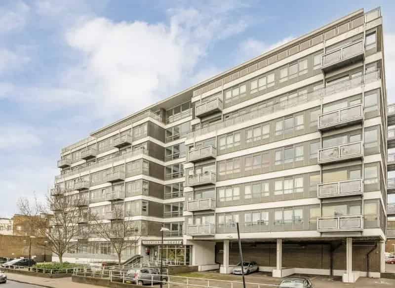 Brixton Apartment 1 Double Bedroom Balcony Modern Kitchen