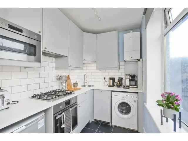 2 bedroom flat  for sale