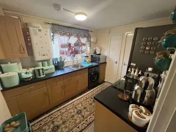 Two Bedroom Flat Near Exeter City Centre