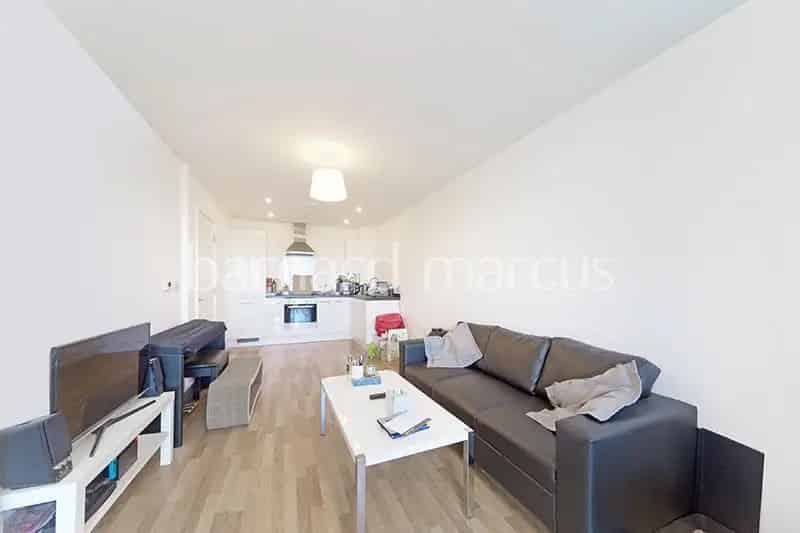 Flat For Rent , 56, Bloemfontein Road, London, England