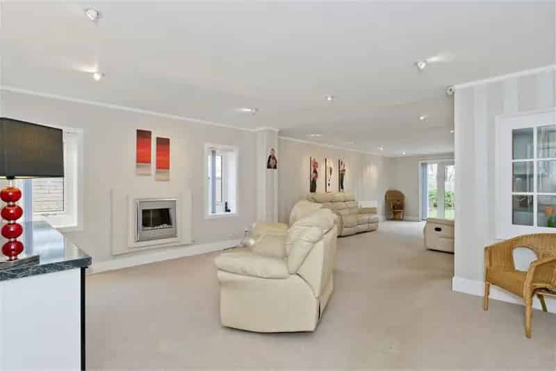 4 Bed Detached Bungalow with 2 Reception Rooms Craigentinny