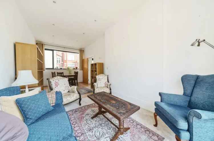 3 Bedroom Townhouse for Sale Near Town Centre