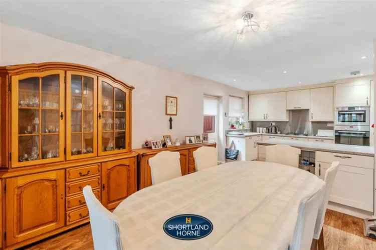 3 Bedroom Detached Bungalow House to Rent