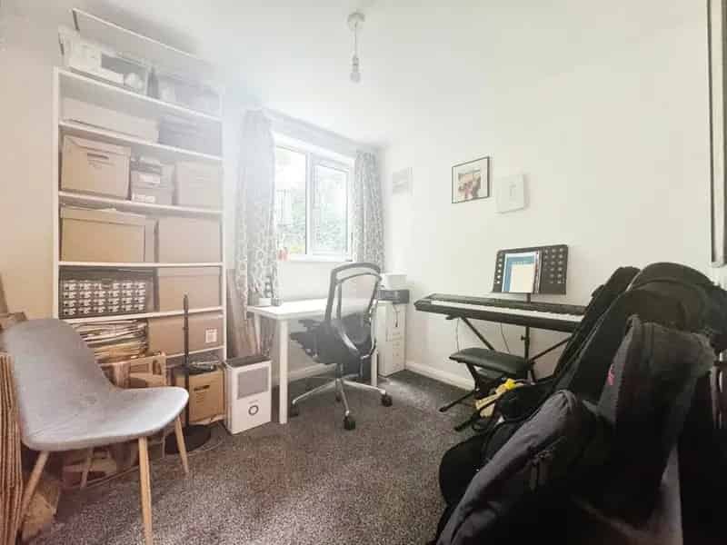 2 Bedroom Flat to Rent London SE21 - High Ceilings Modern Kitchen