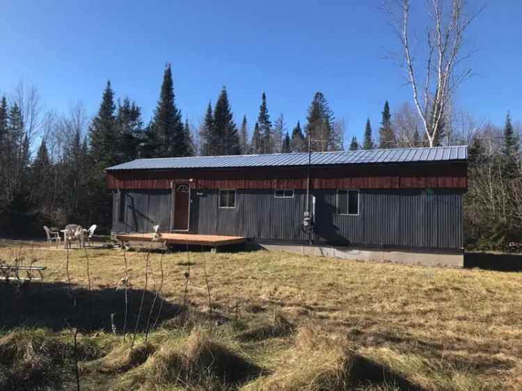 Mobile Home near Mont-Tremblant - 2 Beds, River Access