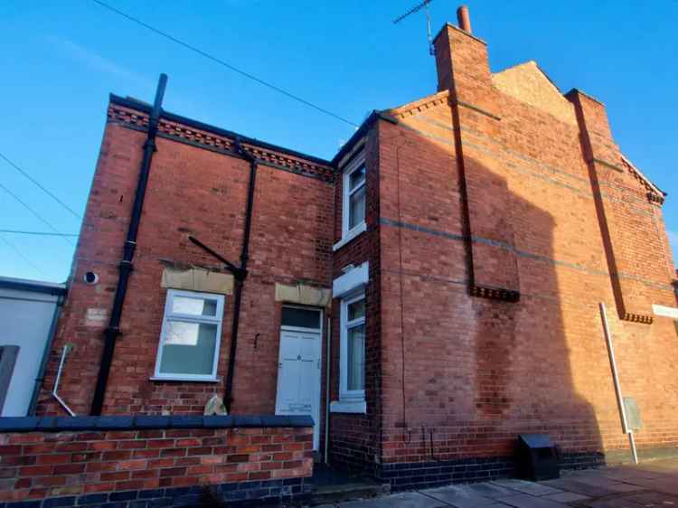 House For Rent in Clarendon Park Road, Leicester, England