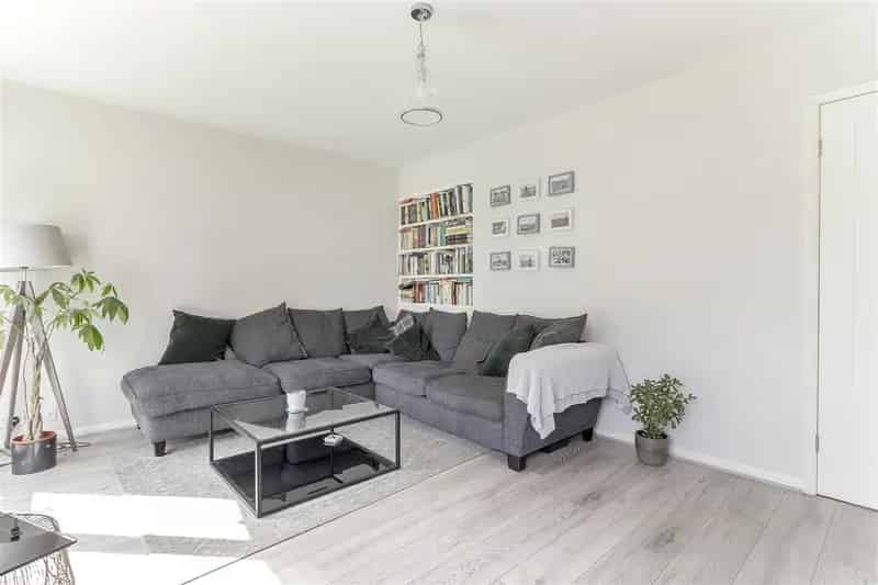 2 Bedroom Mews House to Rent Near Outer Ring Road