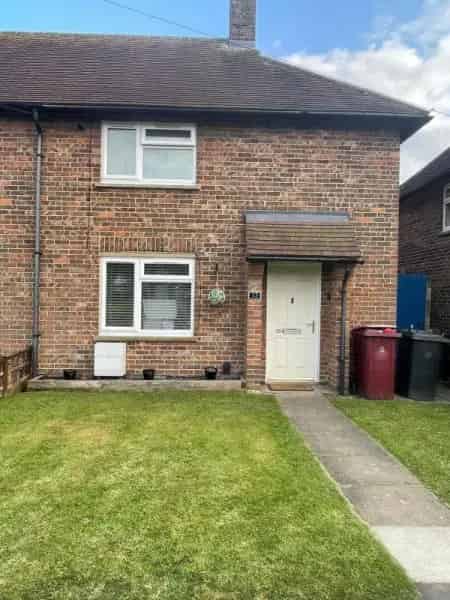2 Bed 1 Bath House Near Beach with Large Garden and Parking