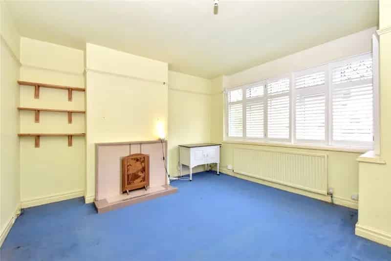 Four Bedroom Semi Detached House Meanwood Leeds
