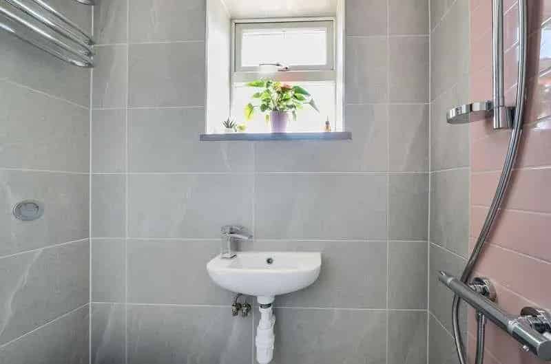 3 Bed House for Sale Laleham Extended Semi Detached Family Home