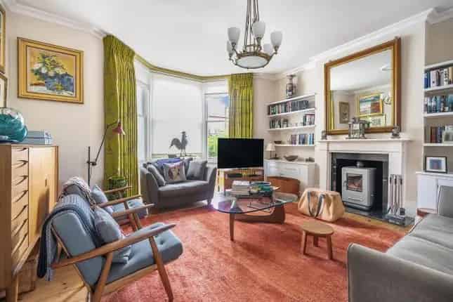 5 Bedroom Victorian Semi-Detached House for Sale West Dulwich